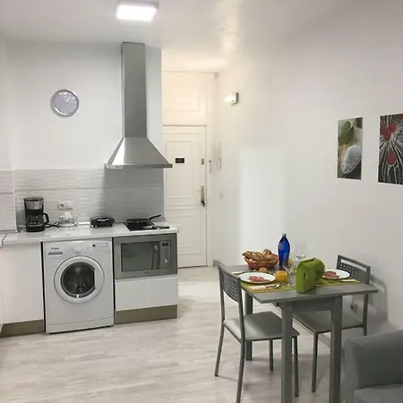 Santa Catalina Modern
